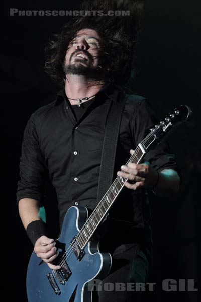 FOO FIGHTERS - 2011-08-26 - SAINT CLOUD - Domaine National - Grande Scene - 